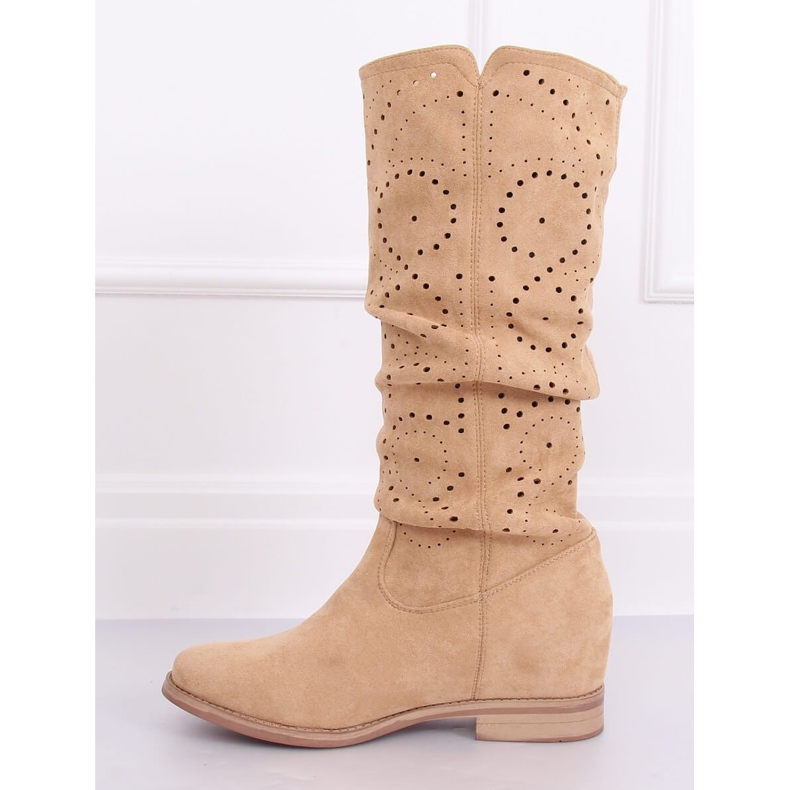 Stivali con zeppa traforati beige NC1015 Beige 1