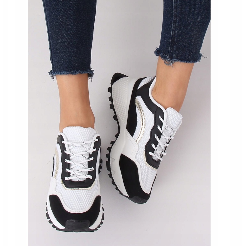 Bianco e nero LA87P Scarpe sportive nere 1