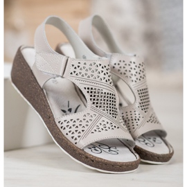 Goodin Sandali con zeppa traforati grigio 2