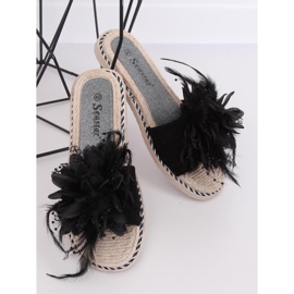 Pantofole da donna nere con piume CK131P nero 1