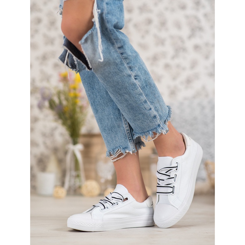 SHELOVET Comode scarpe da ginnastica in tessuto bianco 2