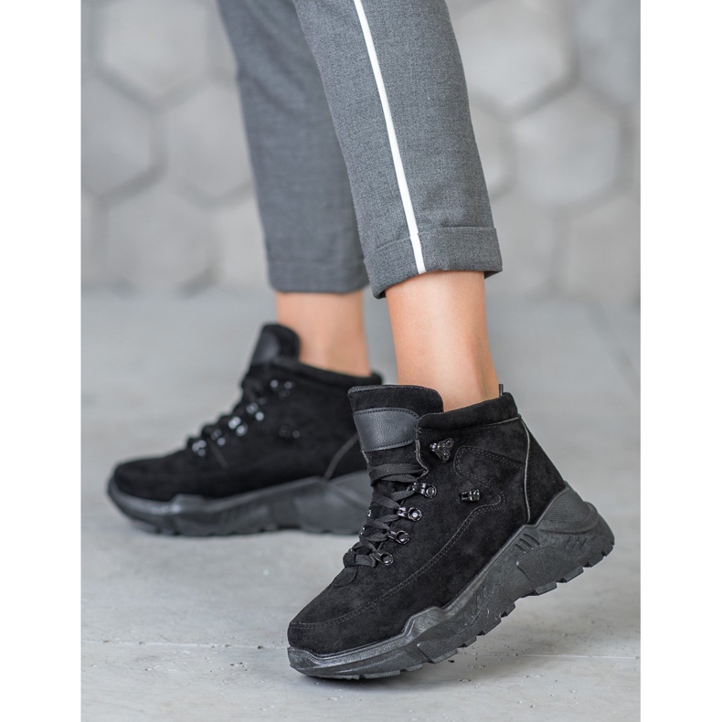 Queentina Sneakers in pelle scamosciata nero 1
