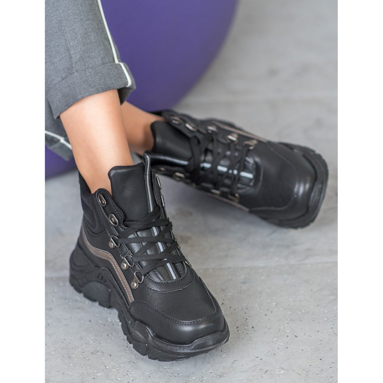 Queentina Scarpe da ginnastica calde nero 1