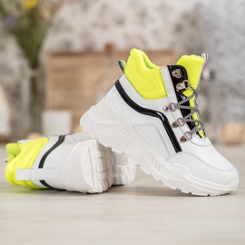Ideal Shoes Stivali alla moda bianca multicolore giallo 1