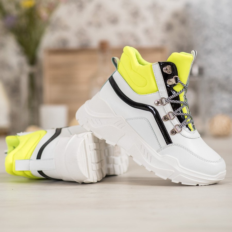 Ideal Shoes Stivali alla moda bianco multicolore giallo 1