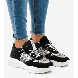 Sneakers nere YL-8 stile serpente nero 1