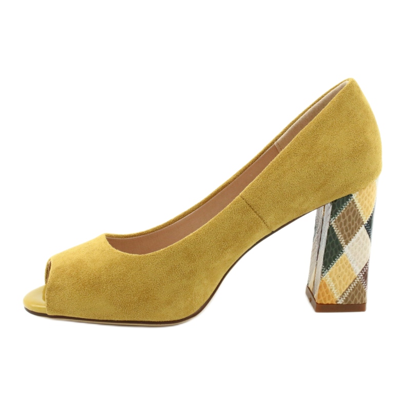 Décolleté in camoscio Sergio Leone PB135 giallo 2