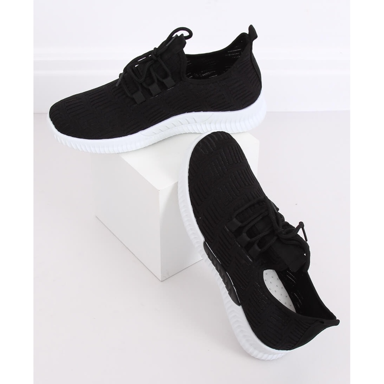 Nero G-330 Scarpe sportive nere 1