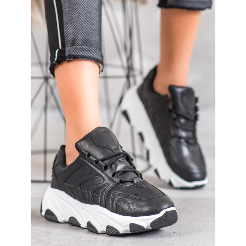 Bella Paris Sneakers con lacci nero 1