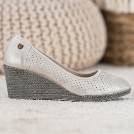 Pompe con zeppa leggera beige 1