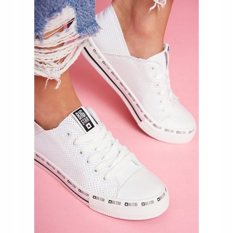 Scarpe da donna bianche, sneakers traforate Big Star FF274024 bianca 1