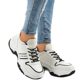Sneakers alla moda in ecopelle B0-189 bianca nero 1
