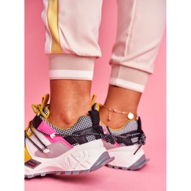 SEA Calzature sportive bianche da donna LA91 bianco nero multicolore giallo 2