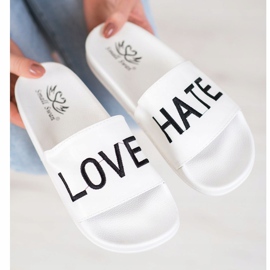 Small Swan LOVE &amp; HATE Pantofole Ecopelle bianco 2
