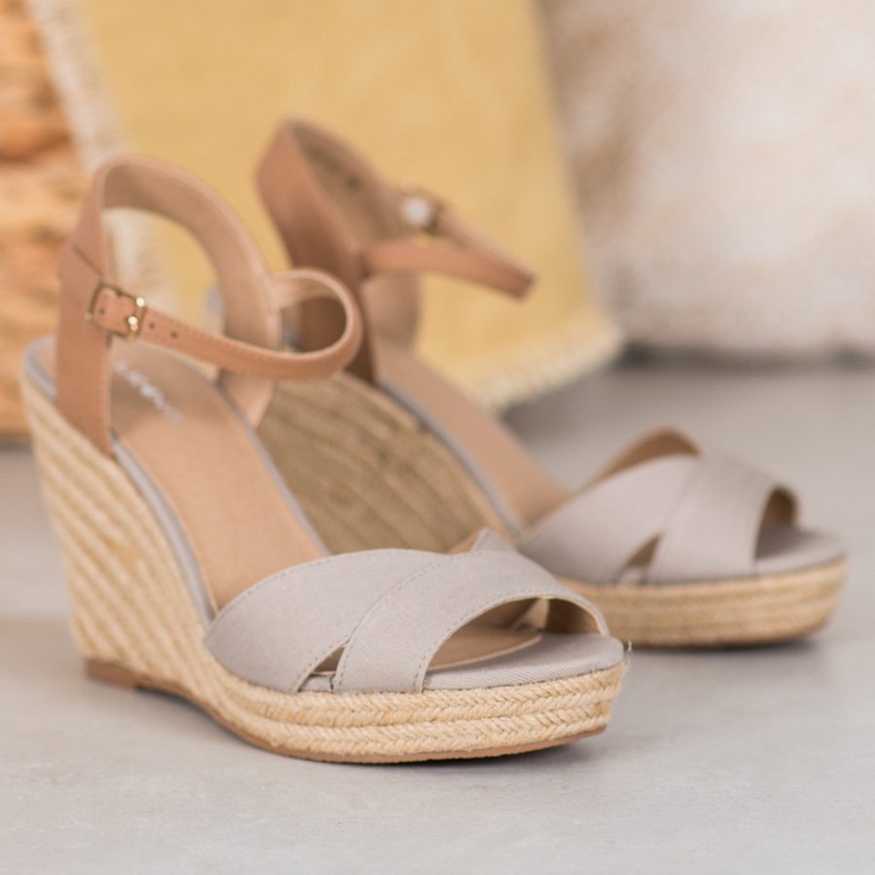 J. Star Sandali con zeppa leggera beige 1