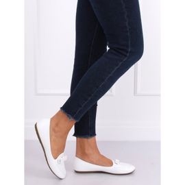 Mocassini da donna bianchi A8637 White bianca 1