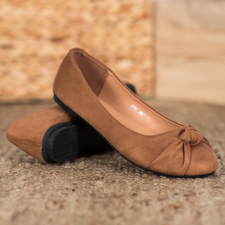 Clowse Comode ballerine in pelle scamosciata marrone 2