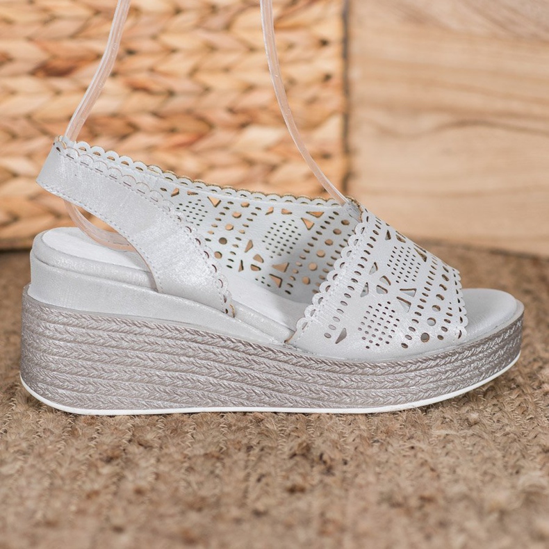 Goodin Sandali con zeppa traforati grigio 1