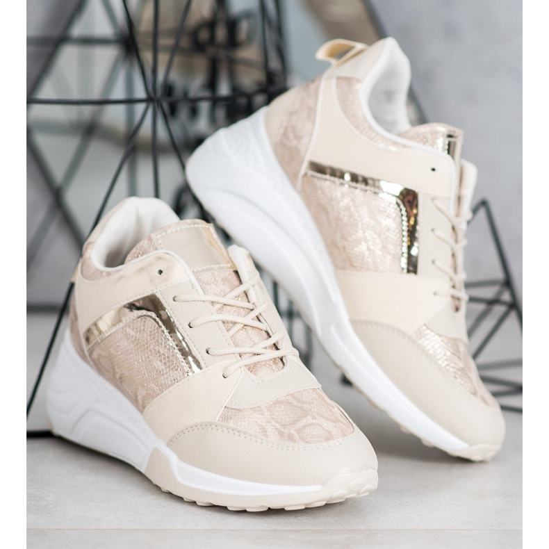 SHELOVET Scarpe da ginnastica con zeppa marrone 1