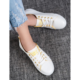 Ideal Shoes Scarpe sportive di moda bianca 1