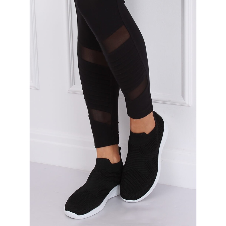 Nero NB330P Scarpe sportive nere 2