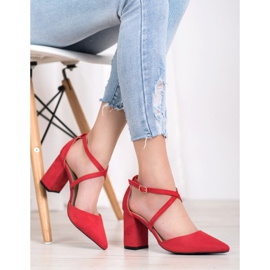 Diamantique Pompe su un pilastro rosso 2