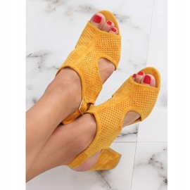 Sandali con tacco miele 99-33A Giallo 1