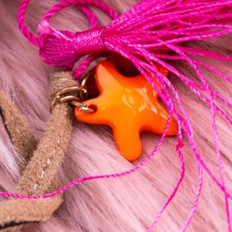Lu Boo | Sandali con pompon colorati Gladiatorki romani multicolore 1