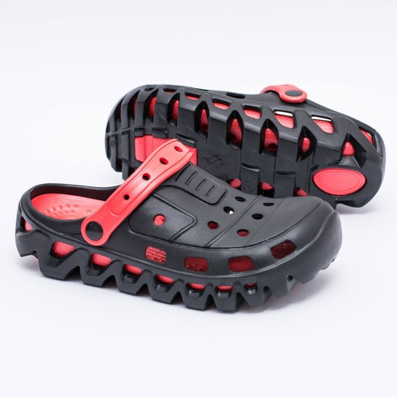 Flameshoes Pantofole leggere da giardino da uomo nere Kroks Eva nero rosso 2