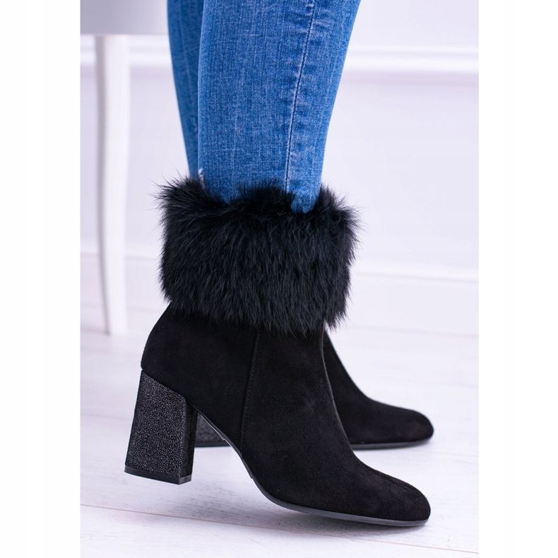 Stivali da donna in pelle scamosciata neri con Laura Messi 1689 Fur nero 1