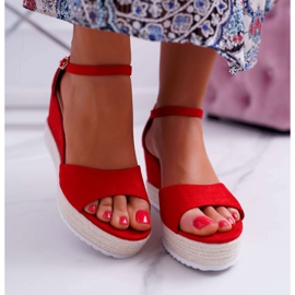 SEA Sandali da donna su una piattaforma con zeppa in pelle scamosciata rossa Delima rosso 2