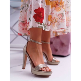 Moow Sandali da donna su piattaforma Ellania oro con tacco alto d'oro 1