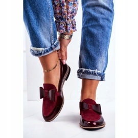 Scarpe brogue da donna Maciejka Mocassini laccati Borgogna 04099-44 / 00-1 rosso multicolore 1