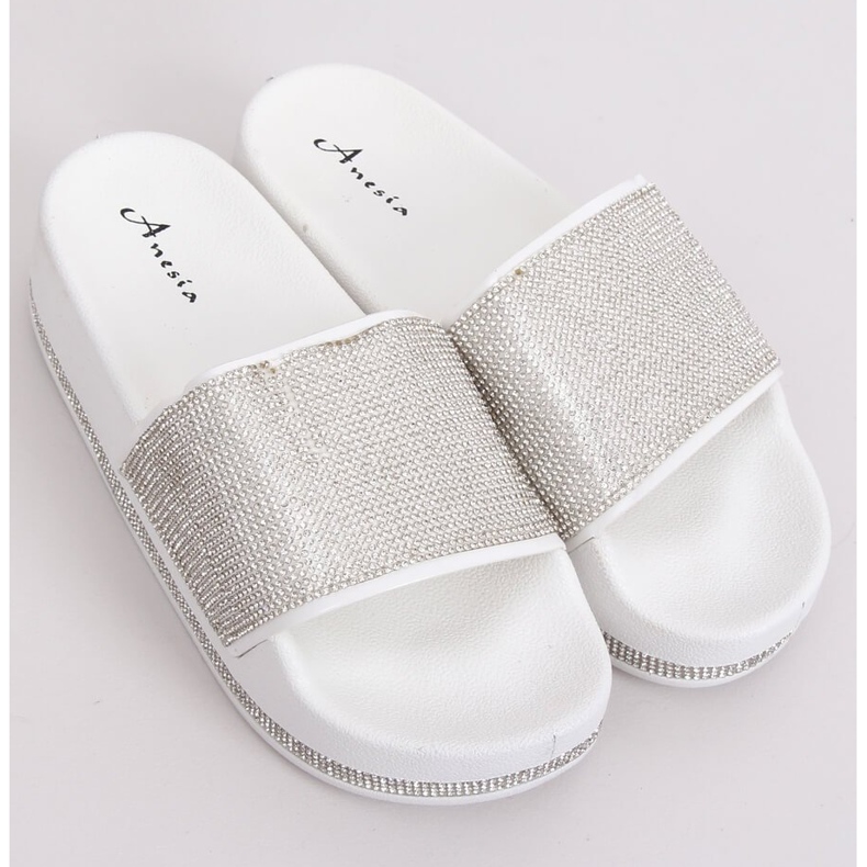 White N-59 Pantofole bianche su suola spessa grigio 1