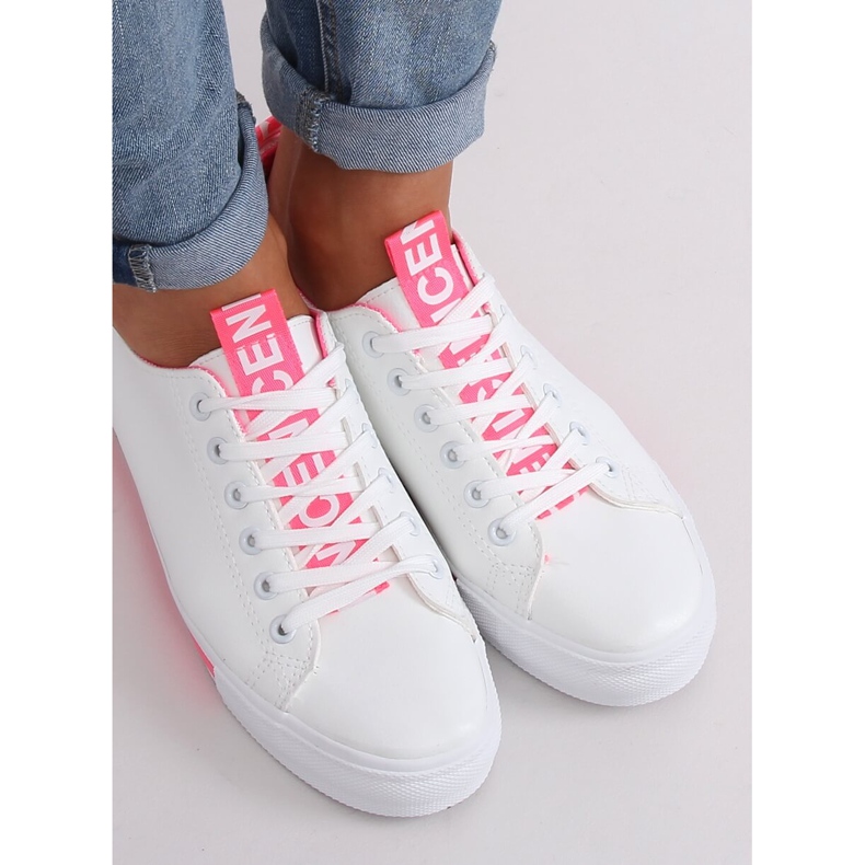 Sneakers donna bianche e rosa A88-23 Fushia bianco 1