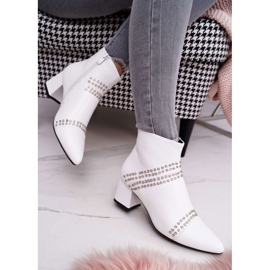 SEA Stivali Da Donna Con Tacco In Spitz Con Rivetti Bianco Prima 2