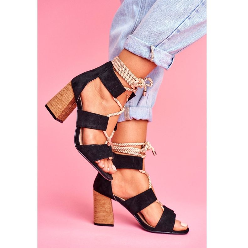 SEA Sandali da donna con tacco in camoscio nero Amore 2