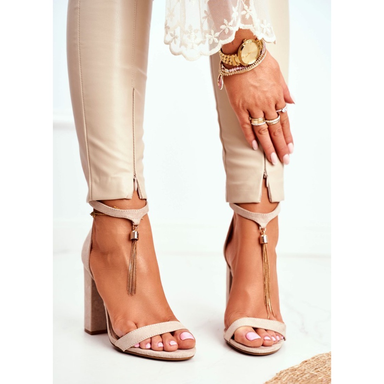 ADY Sandali in pelle scamosciata beige su una barra con frangia Annick 1