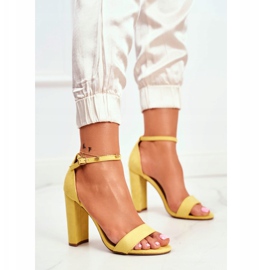 FW1 Sandali Donna Con Tacco Camoscio Giallo Anastasie 2