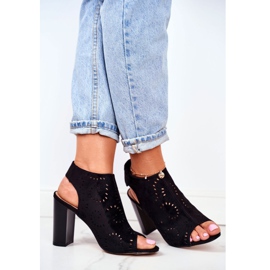 EVE Sandali da donna con tacco traforato Velcro Black Rules nero 1