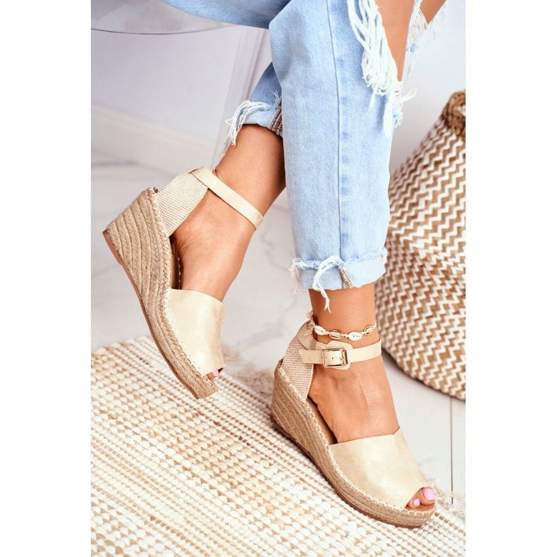 EVE Sandali da donna su espadrillas con zeppa Golden Maritta d'oro 2