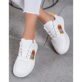 Small Swan Scarpe sportive alla moda bianca 2