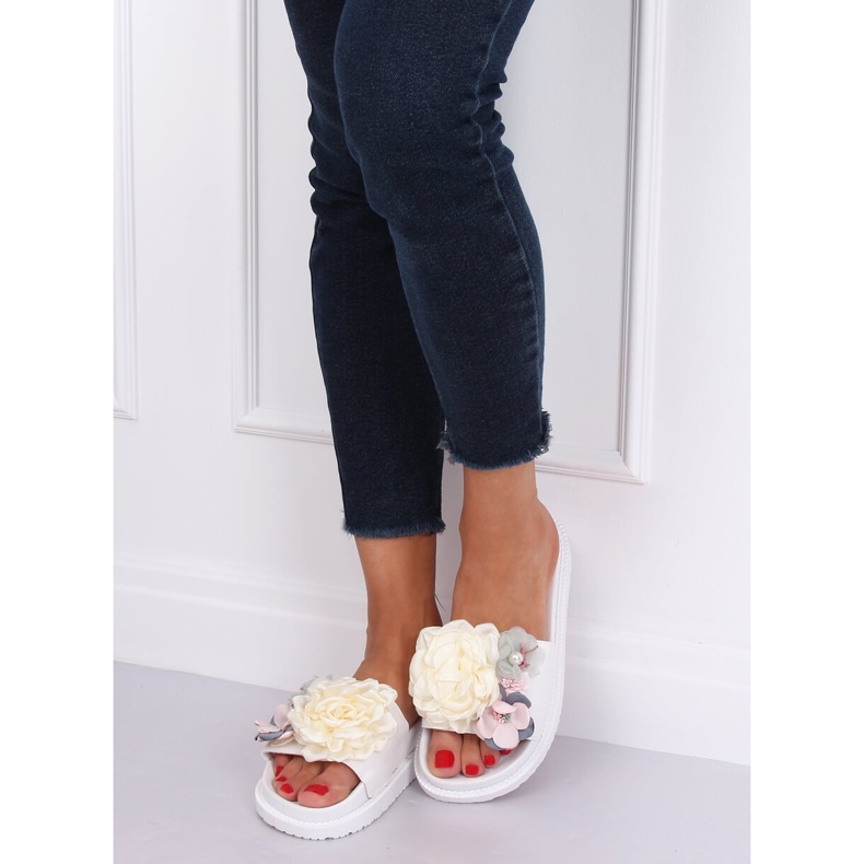 Pantofole bianche con suola alta PT-109 White bianca 1