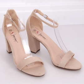 CD59P Sandali beige con tacco alto 1