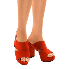 Tacco alto in camoscio rosso 9R55 1