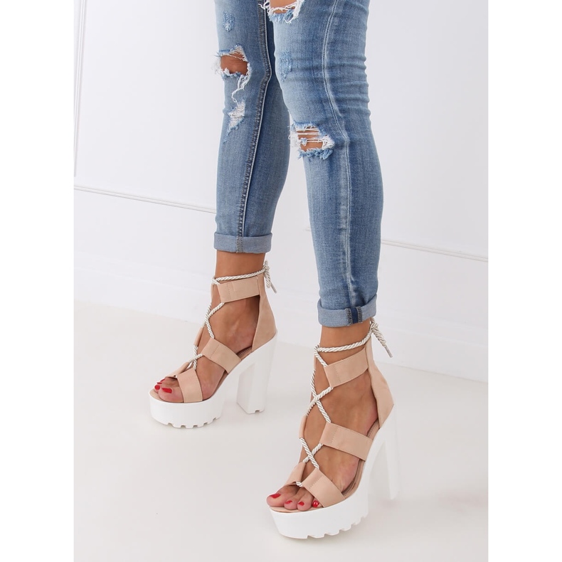 Sandali sulla piattaforma beige e rosa NS120 Beige 1