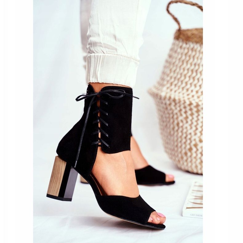 Sandali da donna con tacco alto Maciejka in camoscio nero 04122-01 1