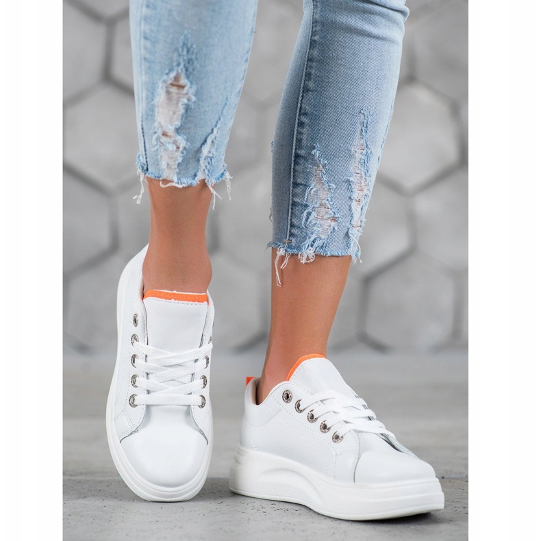 SHELOVET Sneakers alla moda sulla piattaforma bianco 2