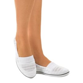 Sneakers bianche su zeppa HJ1801-9 bianca 1