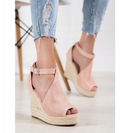 SHELOVET Sandali con zeppa traforati rosa 1